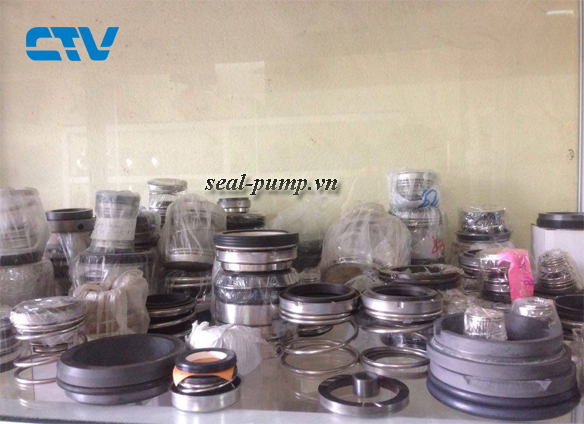 Sửa chữa máy bơm nước khi bị hỏng phớt
