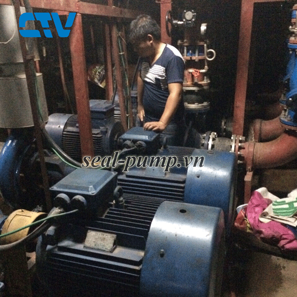 Lắp đặt hệ thống máy bơm giải nhiệt Chiller tại Hà Nội